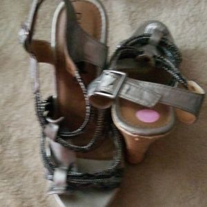 Silver shells wedge sandals